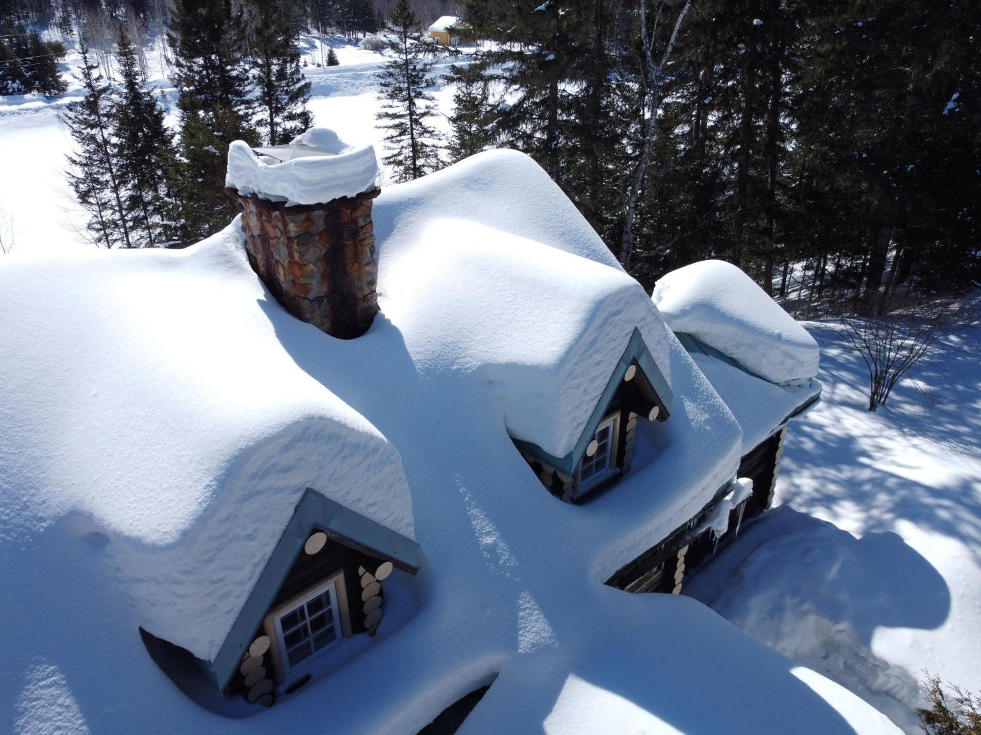 Domaine Le Bostonnais - Le Village En Bois Rond La Tuque Exterior foto