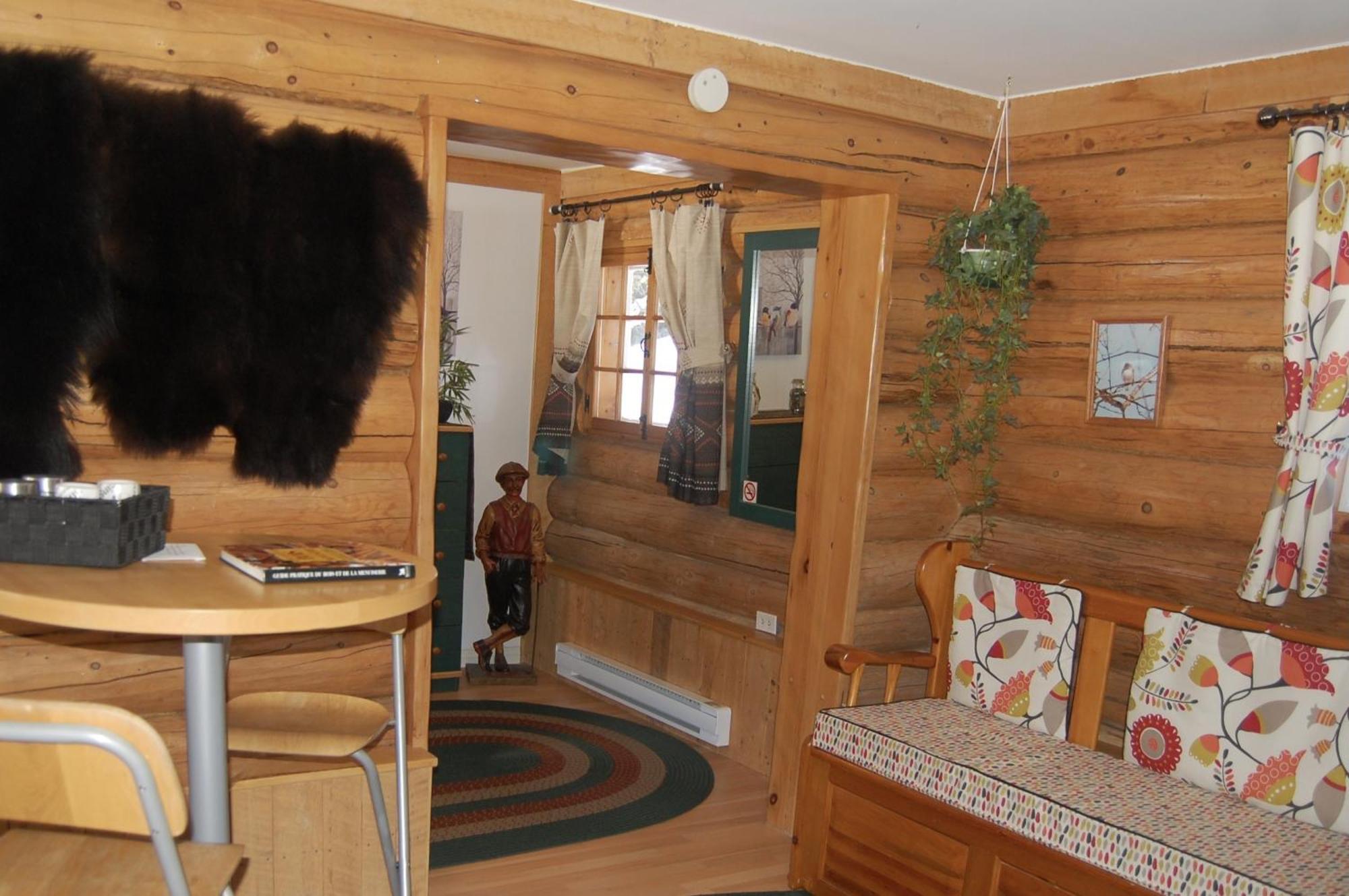 Domaine Le Bostonnais - Le Village En Bois Rond La Tuque Habitación foto