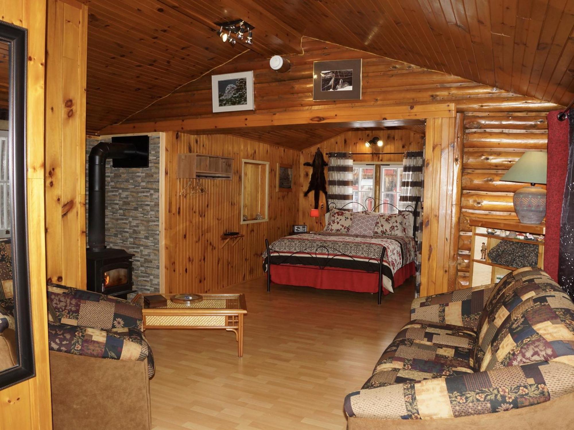 Domaine Le Bostonnais - Le Village En Bois Rond La Tuque Habitación foto